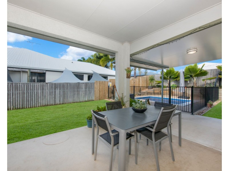 3 Bronte Court, Bushland Beach QLD 4818