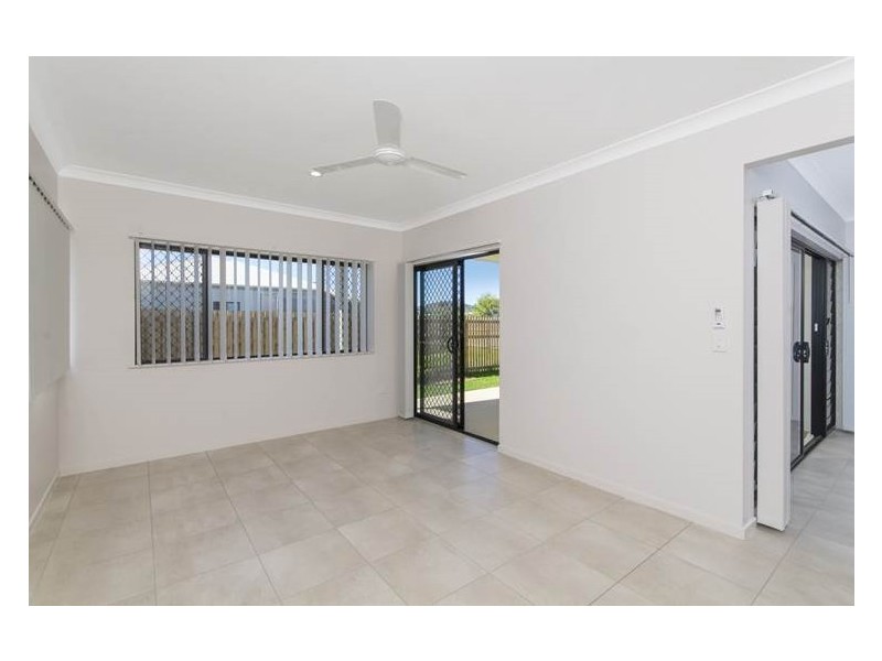 2 Sorghum, Rasmussen QLD 4815