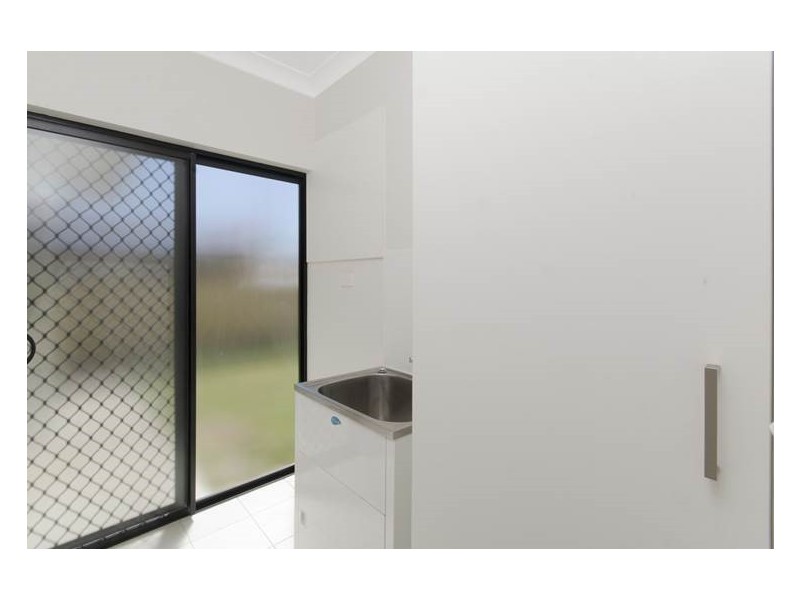 2 Sorghum, Rasmussen QLD 4815