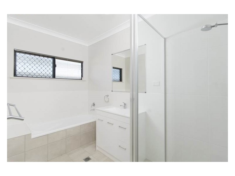 2 Sorghum, Rasmussen QLD 4815