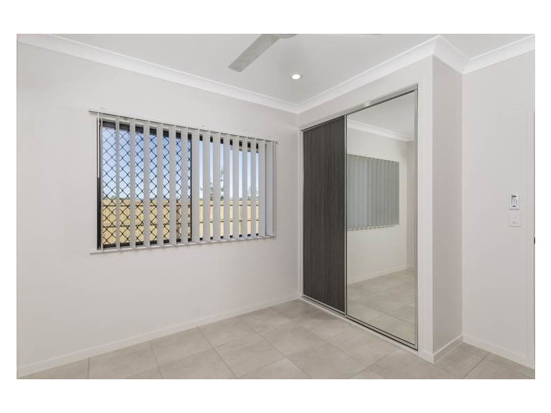 2 Sorghum, Rasmussen QLD 4815