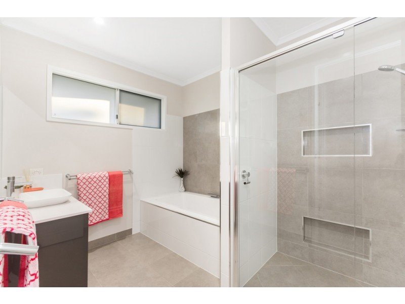 12 Fellowship Place, Rasmussen QLD 4815