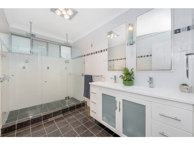 10 Bliss Street, Heatley QLD 4814