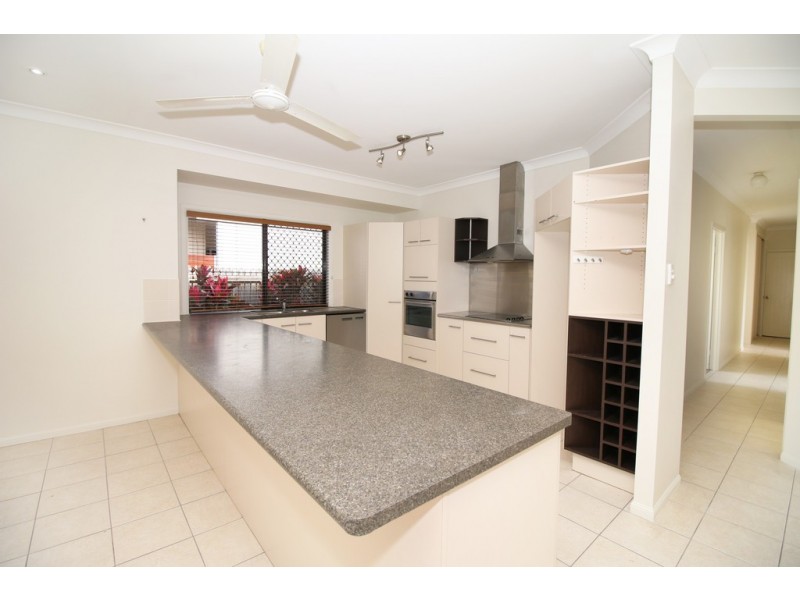 40 Overton Circuit, Kirwan QLD 4817