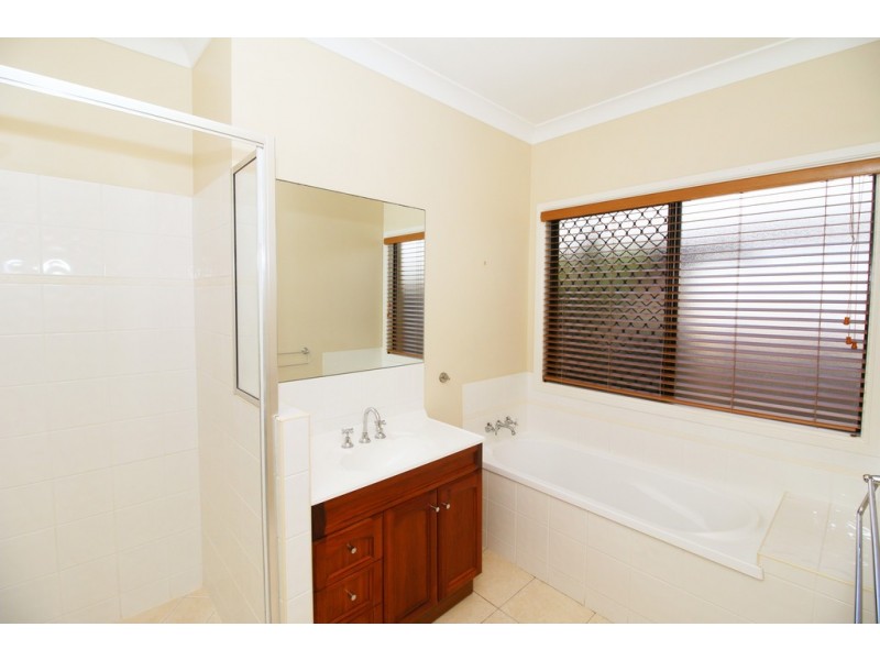 40 Overton Circuit, Kirwan QLD 4817