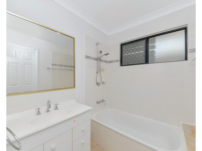 24 Mirada Court, Kirwan QLD 4817