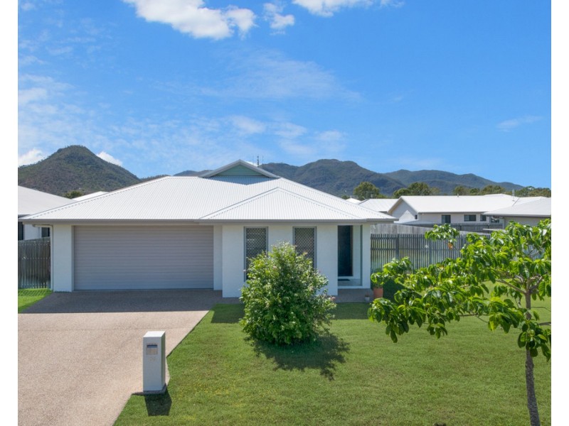 24 Heather Avenue, Rasmussen QLD 4815