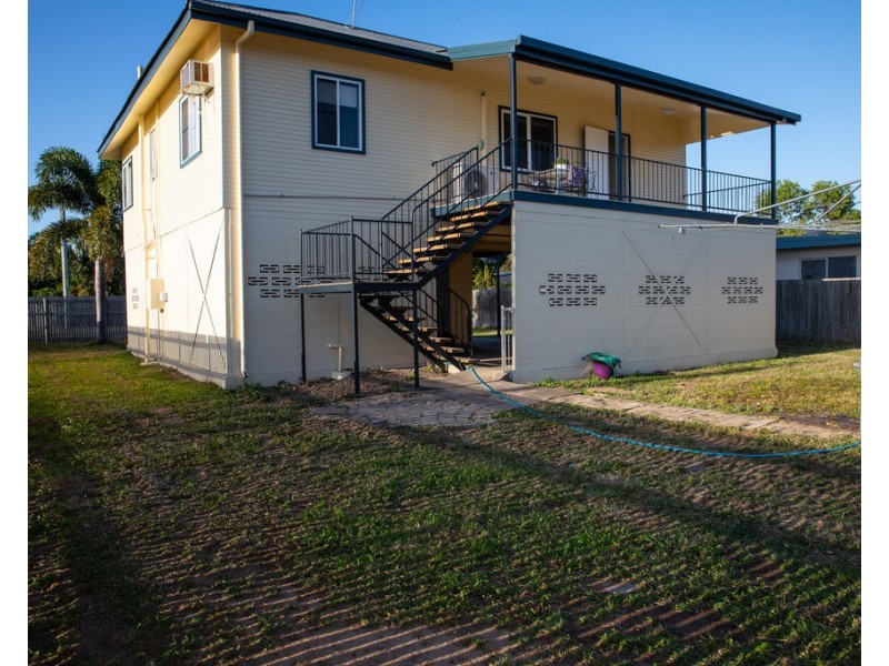 6 Wandoo Street, Rasmussen QLD 4815