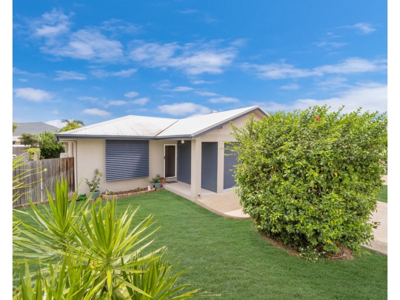 17 Blue Wren Drive, Kelso QLD 4815