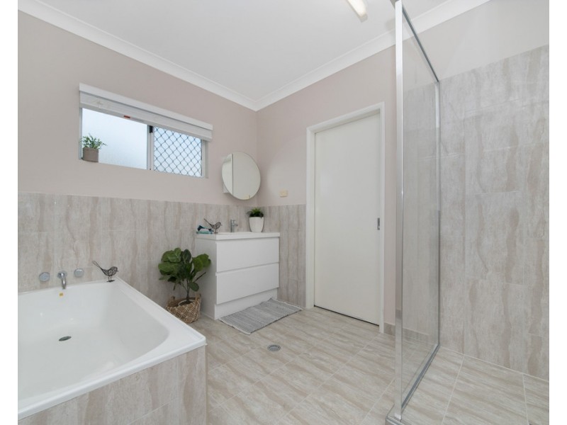 5 Canoona Court, Annandale QLD 4814