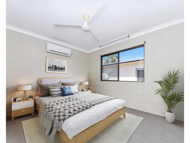 1/8 Violet Crescent, Rasmussen QLD 4815