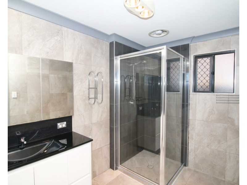 32 Yut Fay Avenue, Kelso QLD 4815