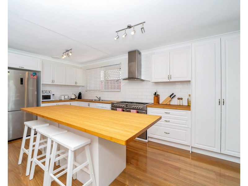 3 Baystone Court, Kelso QLD 4815