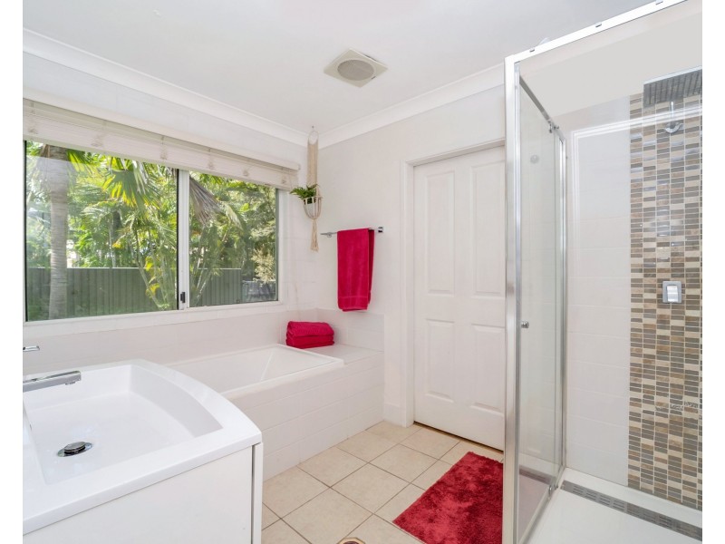 3 Baystone Court, Kelso QLD 4815