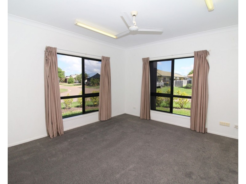 3 Chaimberlane Place, Kirwan QLD 4817