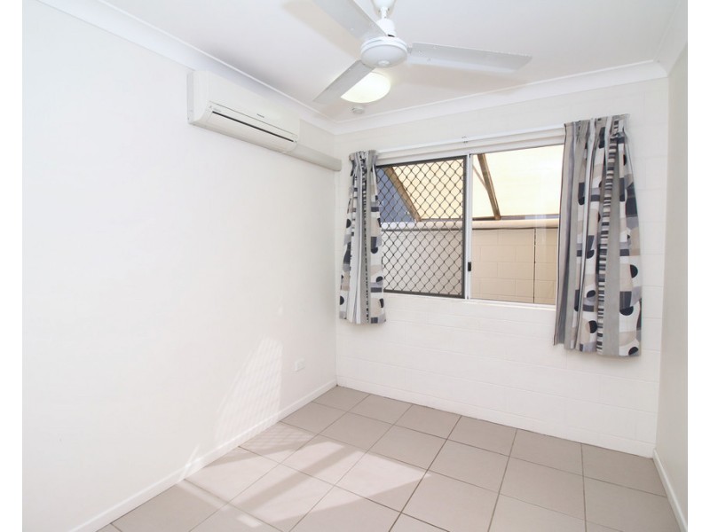 1/15 Carmody Street, Hermit Park QLD 4812