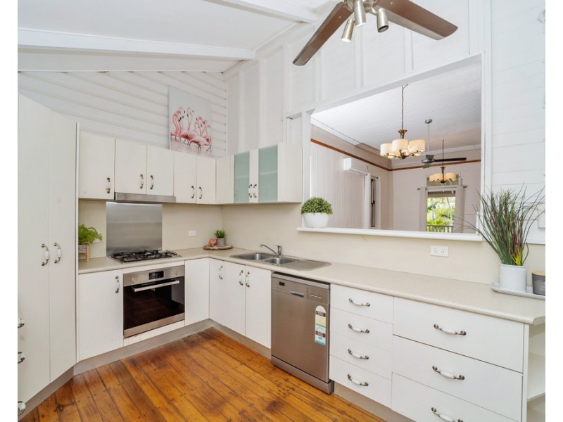 15 Clayton Street, Hermit Park QLD 4812