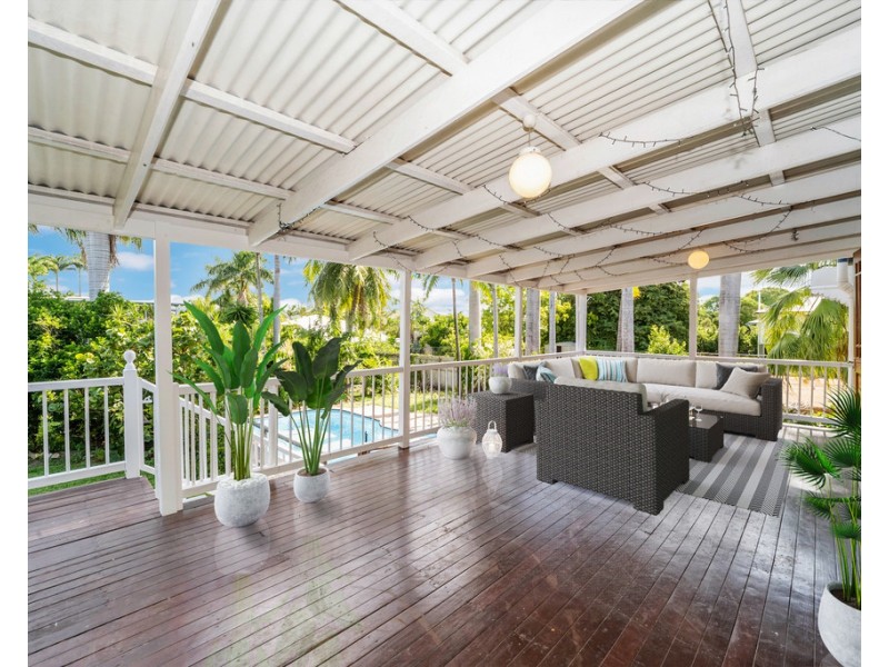 15 Clayton Street, Hermit Park QLD 4812