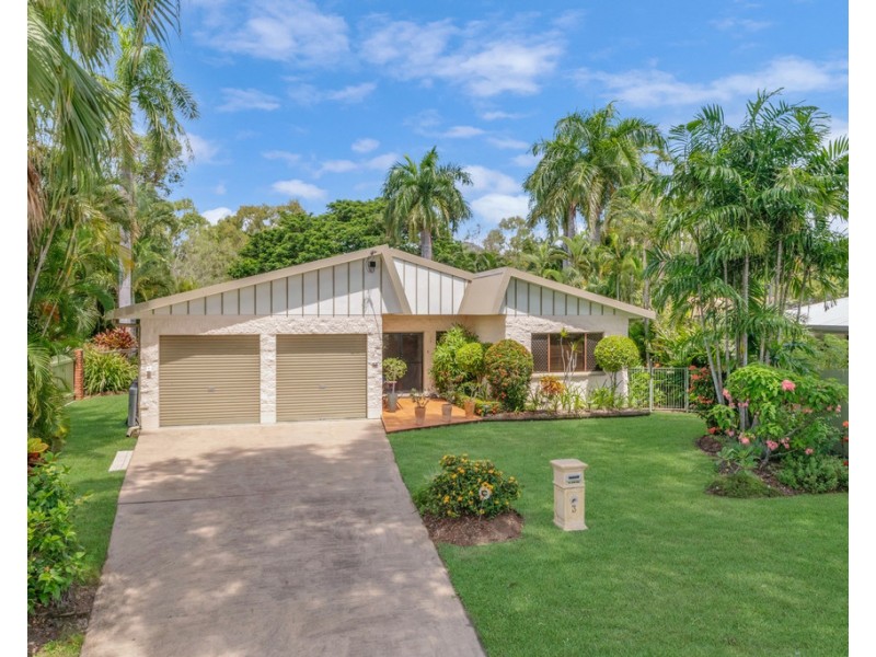 3 Adelong Drive, Cranbrook QLD 4814