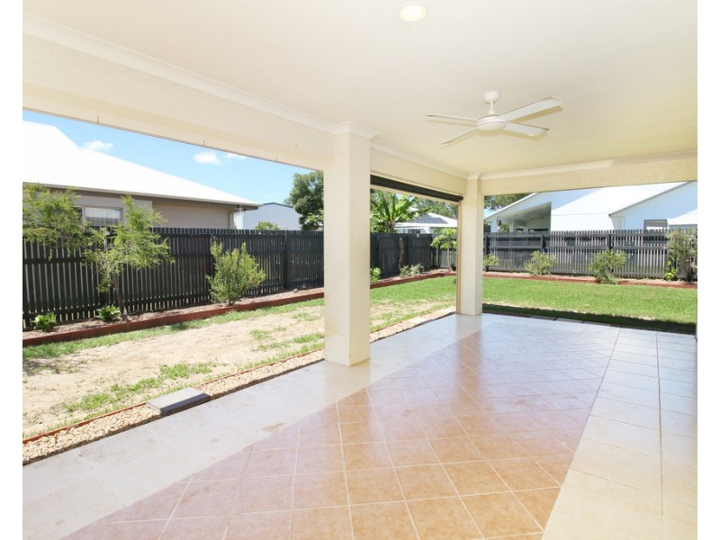 6 Ningaloo Crescent, Burdell QLD 4818