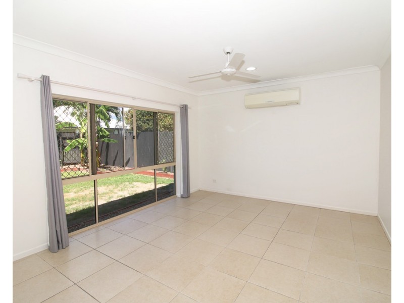 6 Ningaloo Crescent, Burdell QLD 4818
