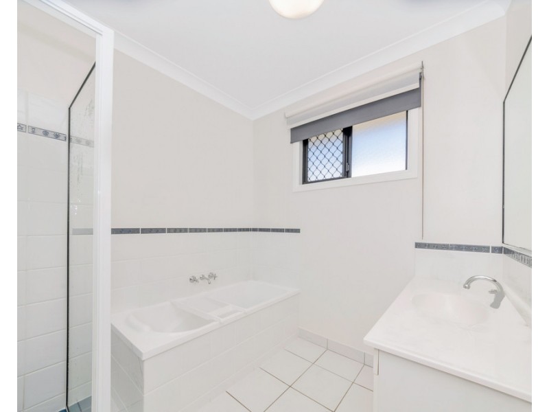 12 Blue Wren Drive, Kelso QLD 4815