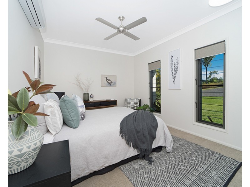 215-245 Chisholm Trail, Oak Valley QLD 4811