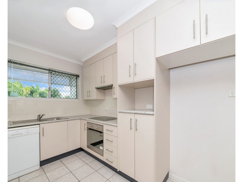 4/11 Derby Street, Pimlico QLD 4812