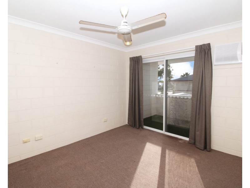 2/27 Rose Street, North Ward QLD 4810