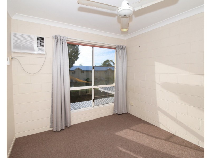 2/27 Rose Street, North Ward QLD 4810