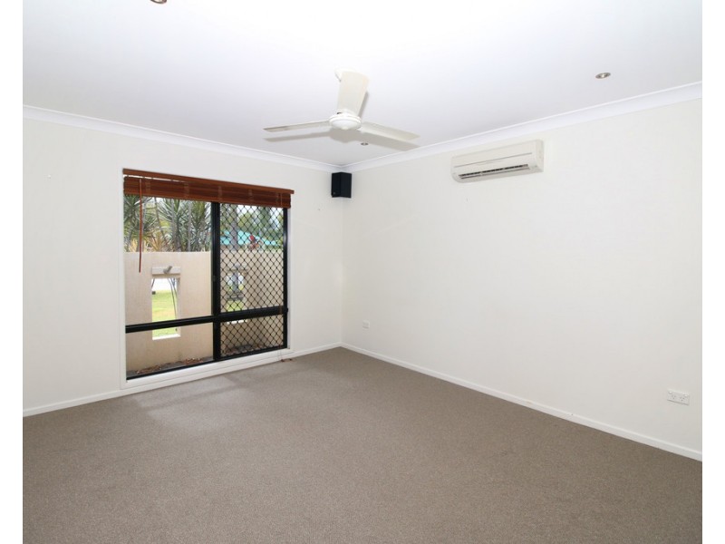7 Anchorage Circuit, Bushland Beach QLD 4818