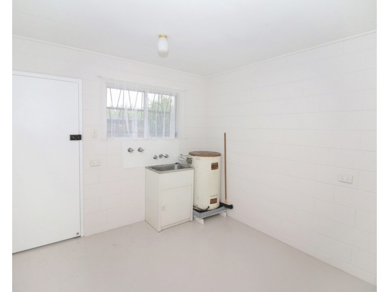 42 Illuta Street, Rasmussen QLD 4815