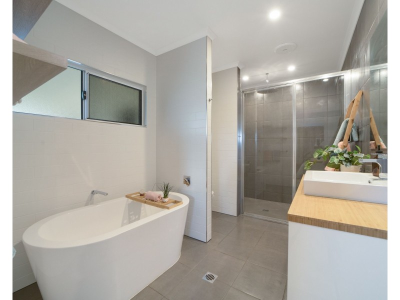 38 Diamond Drive, Alice River QLD 4817