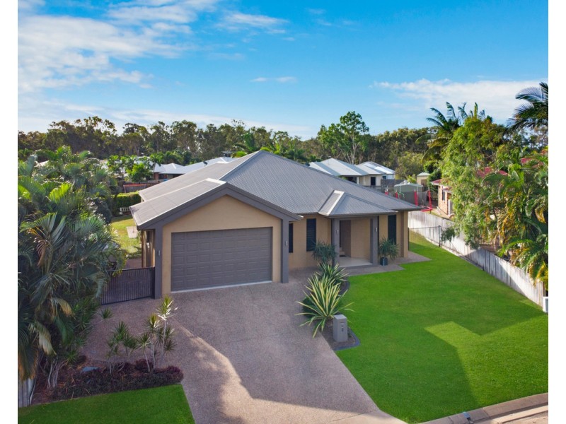 2 Sassafras Court, Bushland Beach QLD 4818
