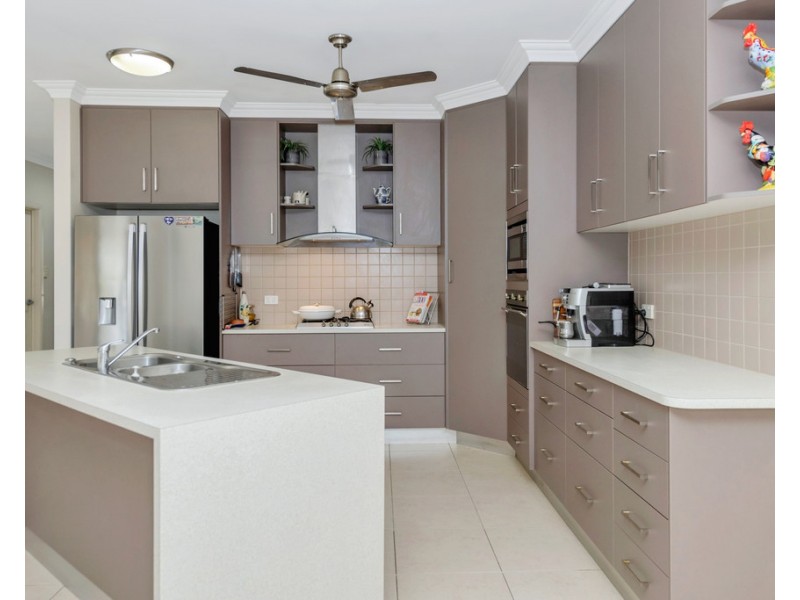 2 Sassafras Court, Bushland Beach QLD 4818