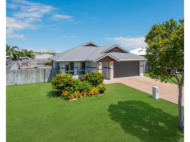 137 Daintree Drive, Bushland Beach QLD 4818