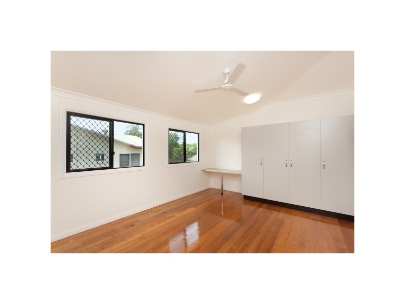 9 Fanning Court, Balgal Beach QLD 4816