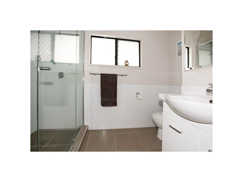 4 Polmaise Close, Burdell QLD 4818