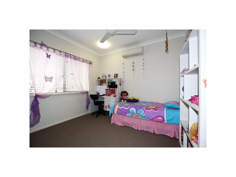 4 Polmaise Close, Burdell QLD 4818