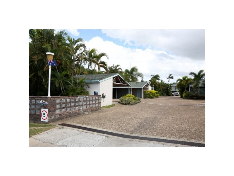 14 and 25/16 Old Common Road, Belgian Gardens QLD 4810