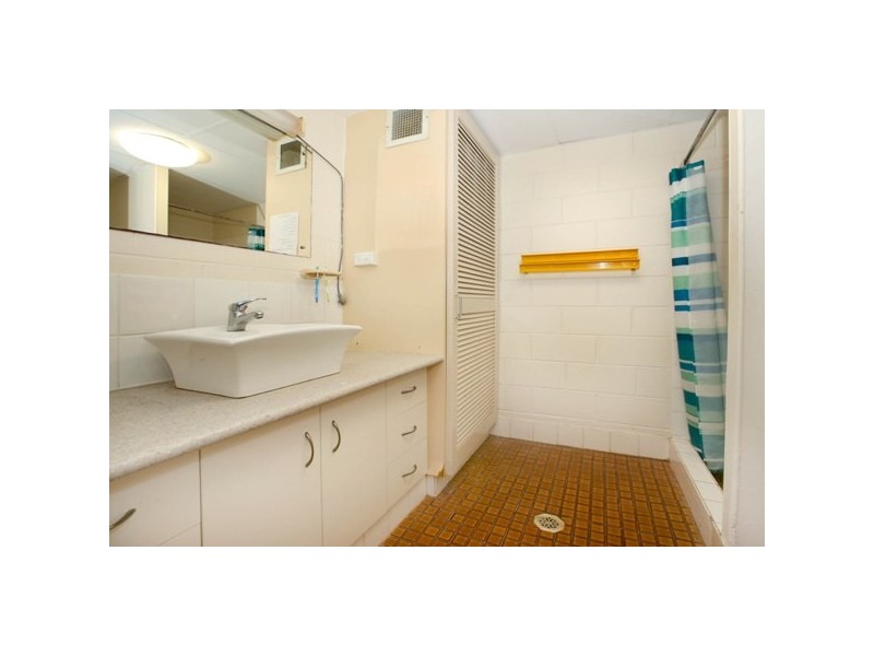 14 and 25/16 Old Common Road, Belgian Gardens QLD 4810