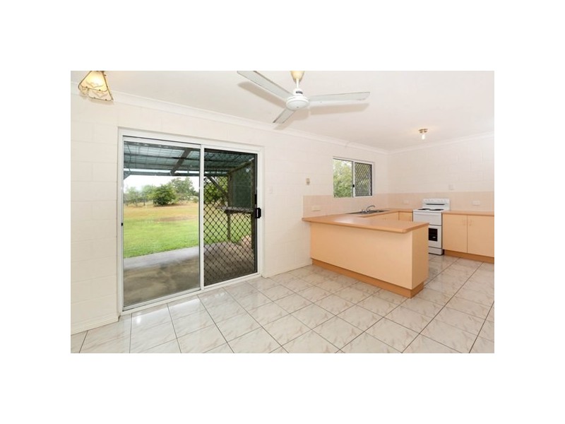 22 Joanne Street, Deeragun QLD 4818