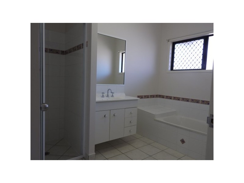 23 Sunningdale Court, Kirwan QLD 4817