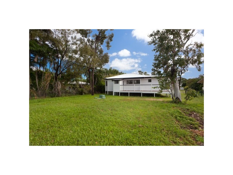 9 Fanning Court, Balgal Beach QLD 4816