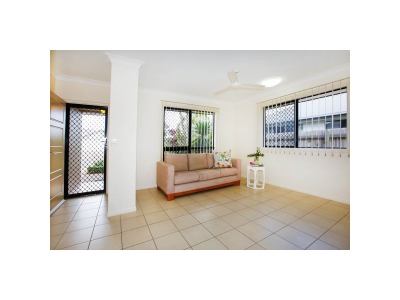 10 Newhaven Place, Idalia QLD 4811