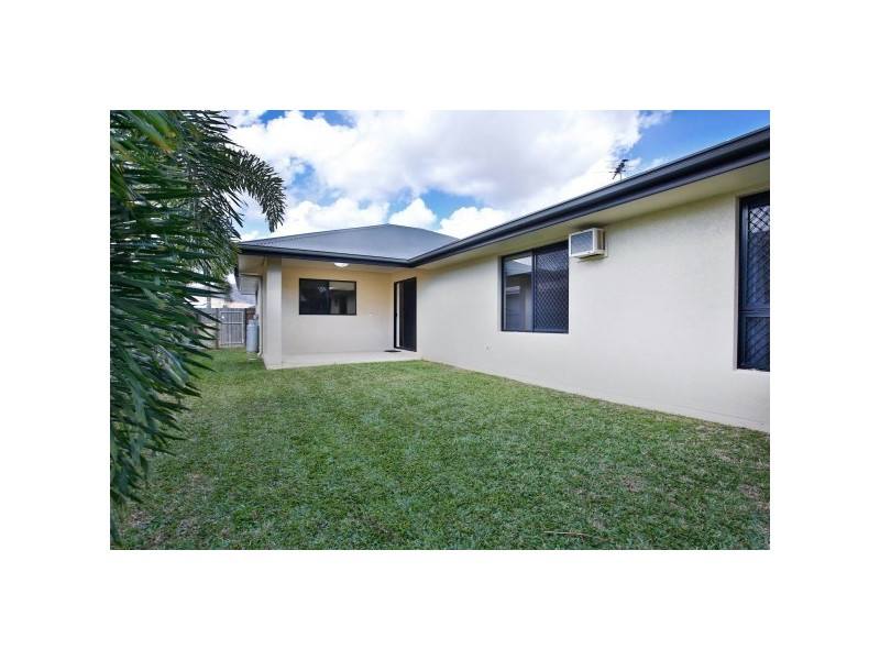 10 Newhaven Place, Idalia QLD 4811