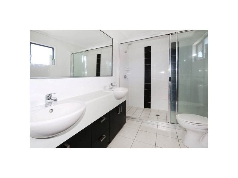 22 Aintree Avenue, Mount Low QLD 4818