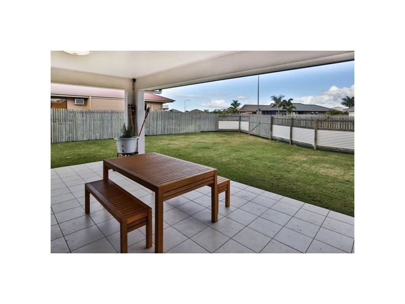 22 Aintree Avenue, Mount Low QLD 4818