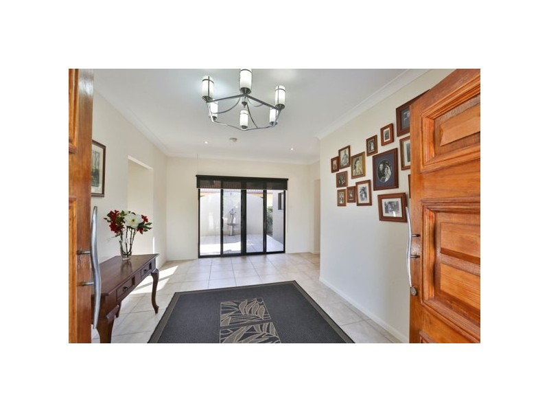 95 River Boulevard, Idalia QLD 4811