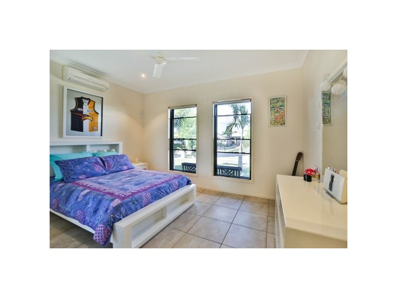 95 River Boulevard, Idalia QLD 4811